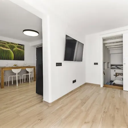 Atlantico - Planta Baja * Arrecife (Lanzarote)