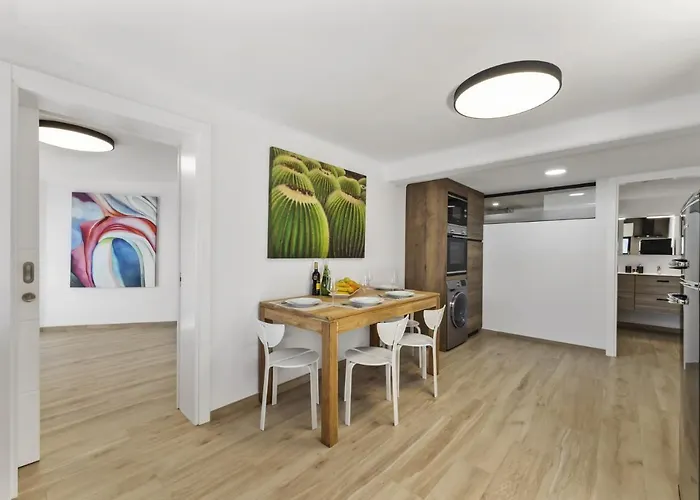 Atlantico - Planta Baja * Arrecife (Lanzarote)